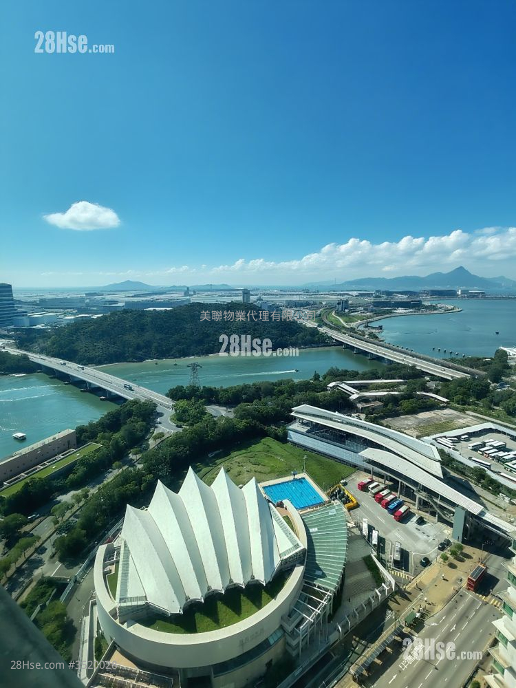 Tung Chung Crescent Rental 4 Bedrooms , 3 Bathrooms 868 ft² ( 80.6 m² )