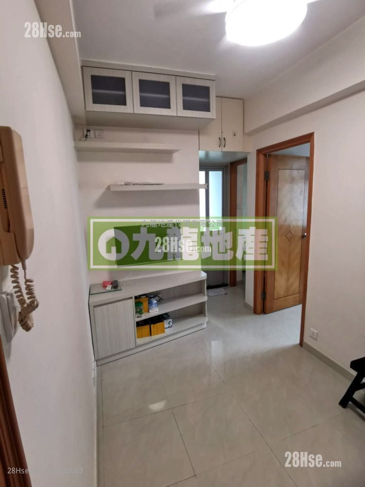Po Tin Building Sell 2 Bedrooms , 1 Bathroom 254 ft² ( 23.6 m² )