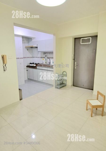 Victory Garden Rental 2 Bedrooms , 1 Bathroom 372 ft² ( 34.6 m² )