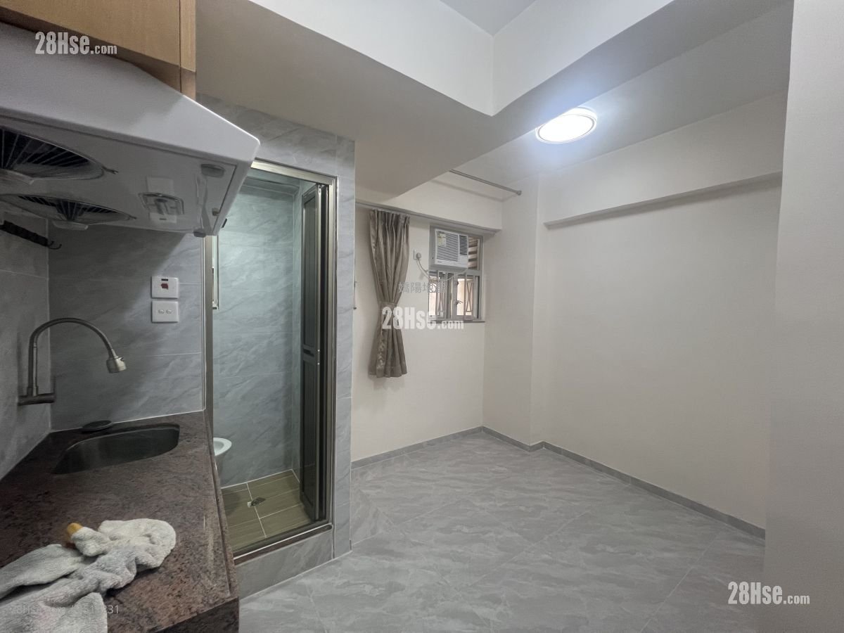 San Po Kong Mansion Rental Studio , 1 Bathroom 130 ft² ( 12.1 m² )