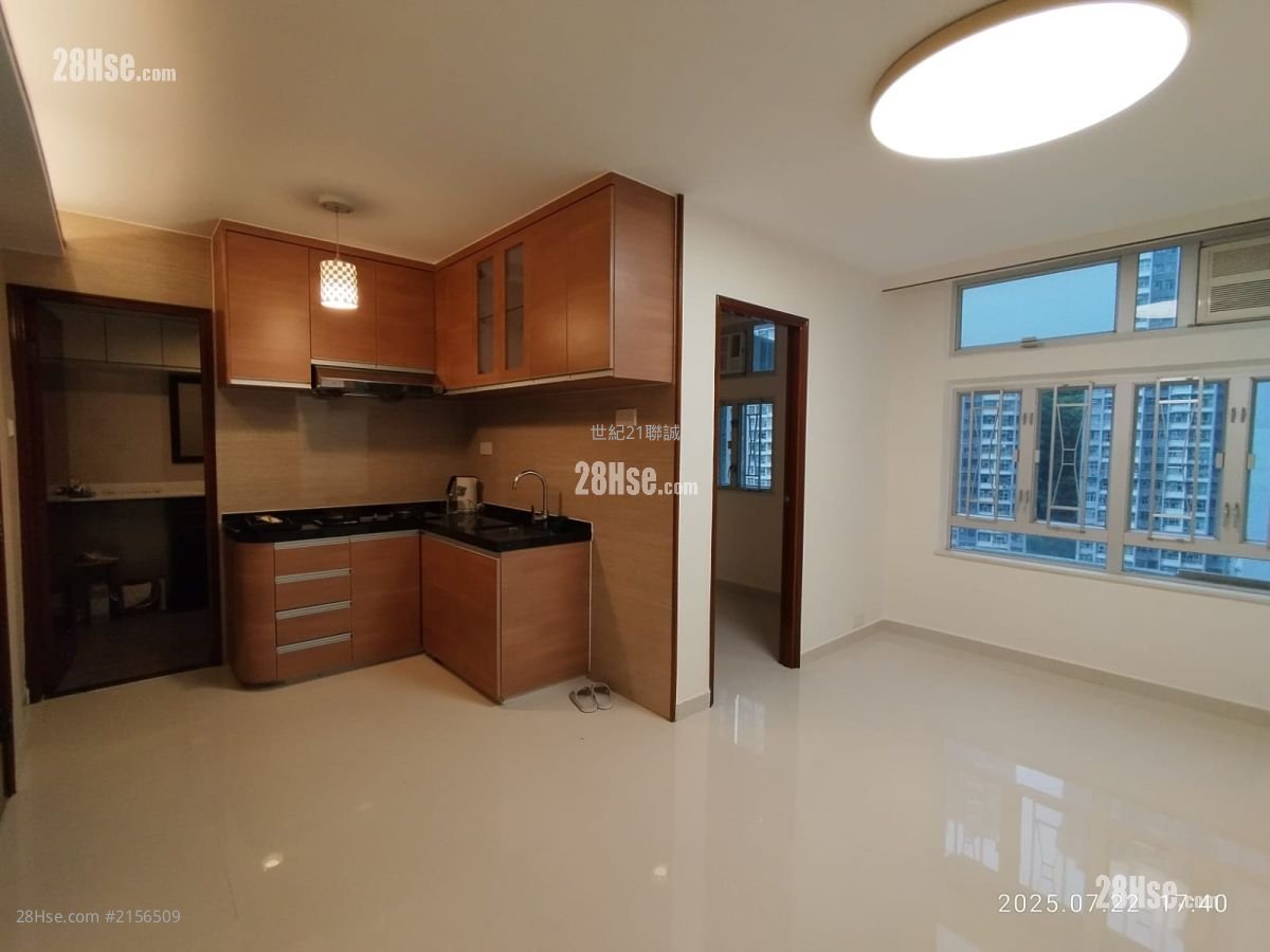 Hong Pak Court Rental 2 Bedrooms , 1 Bathroom 401 ft² ( 37.3 m² )
