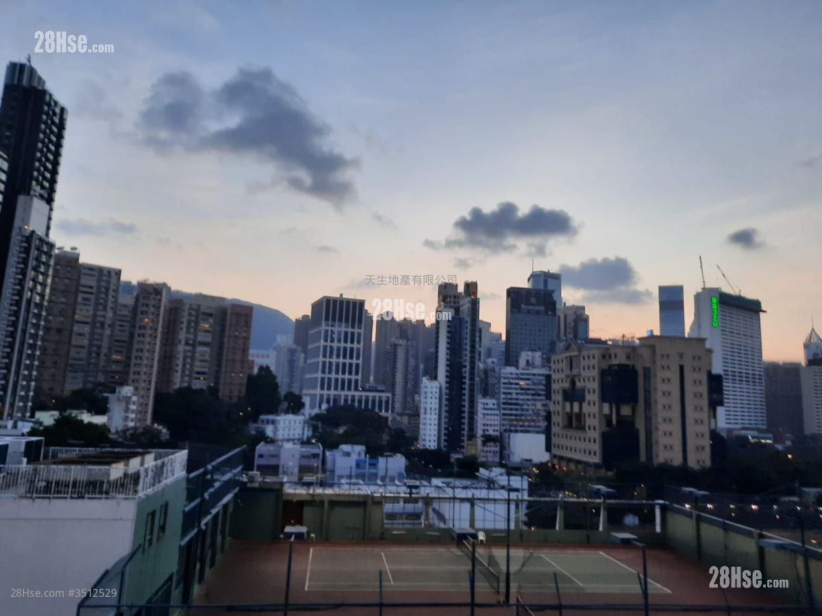 Wing Hing Court Rental 3 Bedrooms , 1 Bathroom 535 ft² ( 49.7 m² )