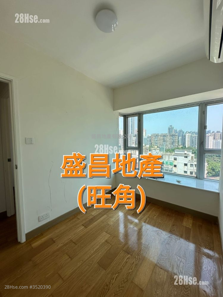 Paradise Square Rental 2 Bedrooms , 1 Bathroom 454 ft² ( 42.2 m² )