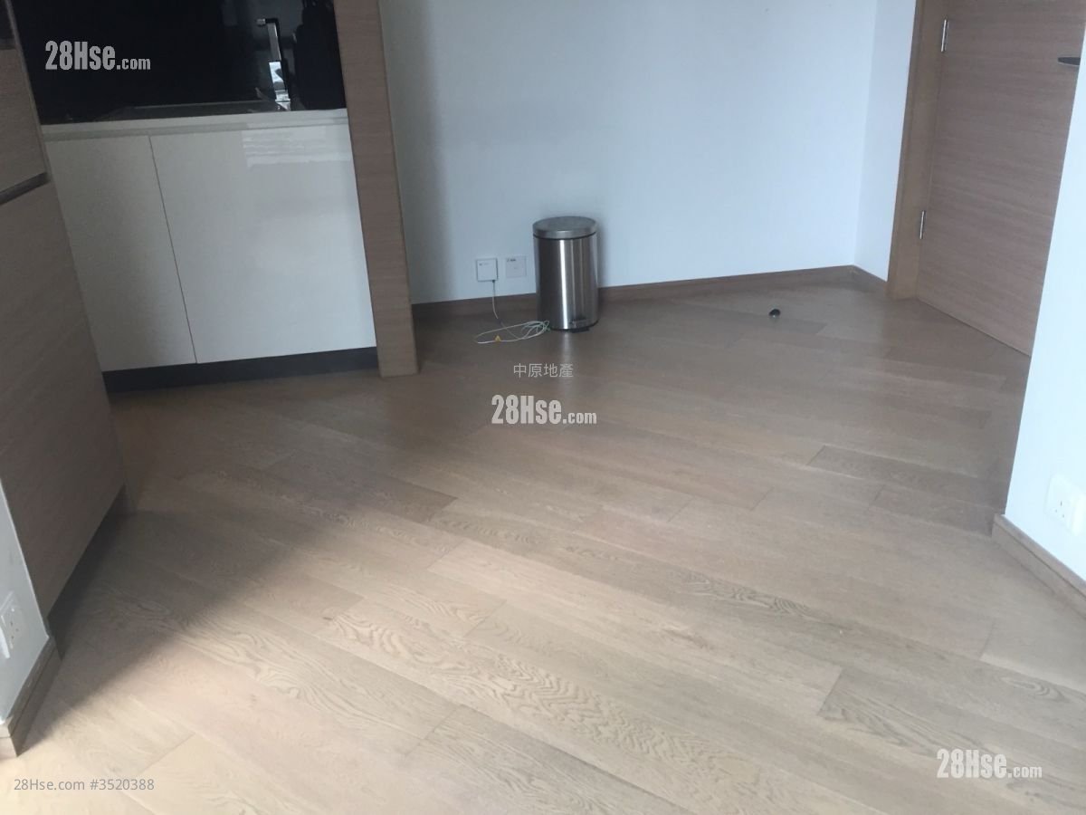 High One Sell Studio 220 ft² ( 20.4 m² )