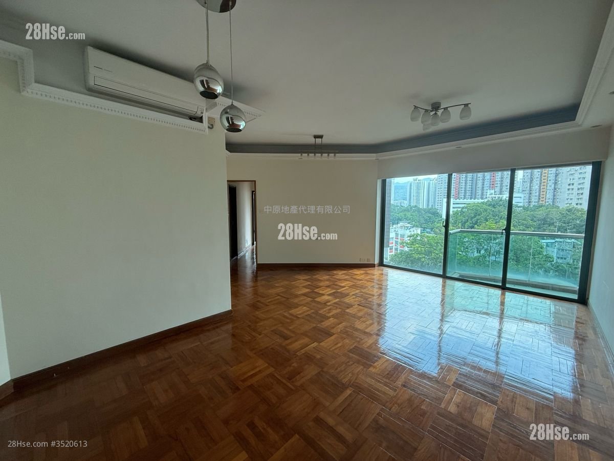 Woodland Crest Sell 3 Bedrooms , 2 Bathrooms 1,022 ft² ( 94.9 m² )