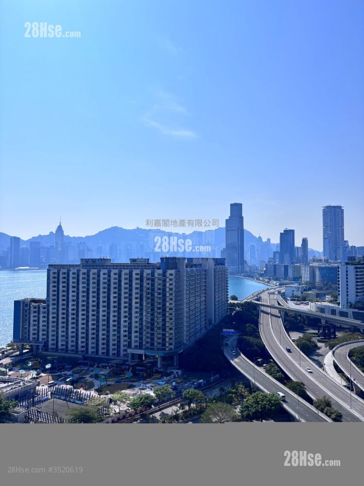 Stars By The Harbour Sell 4 Bedrooms , 2 Bathrooms 1,327 ft² ( 123.3 m² )