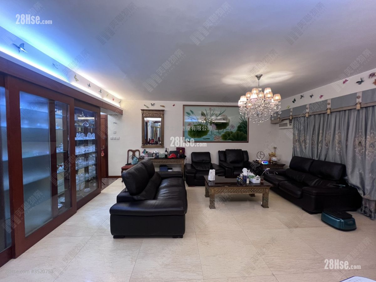 World-Wide Gardens Sell 3 Bedrooms , 3 Bathrooms 1,255 ft² ( 116.6 m² )