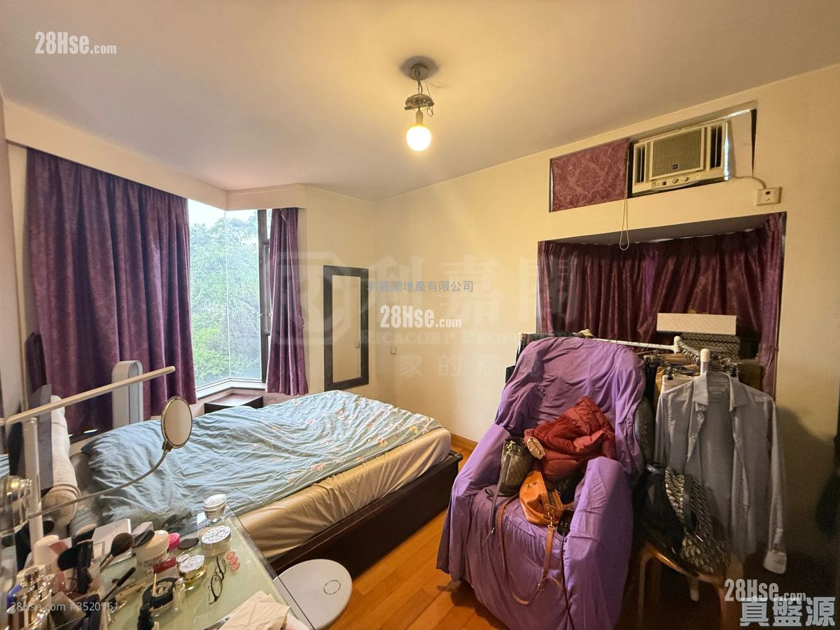Grand Palisades Sell 3 Bedrooms , 2 Bathrooms 901 ft² ( 83.7 m² )
