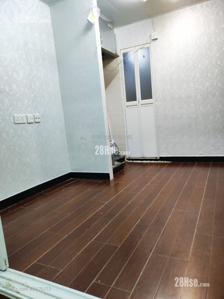 Kam Bo Building Rental 1 Bedroom , 1 Bathroom 150 ft² ( 13.9 m² )