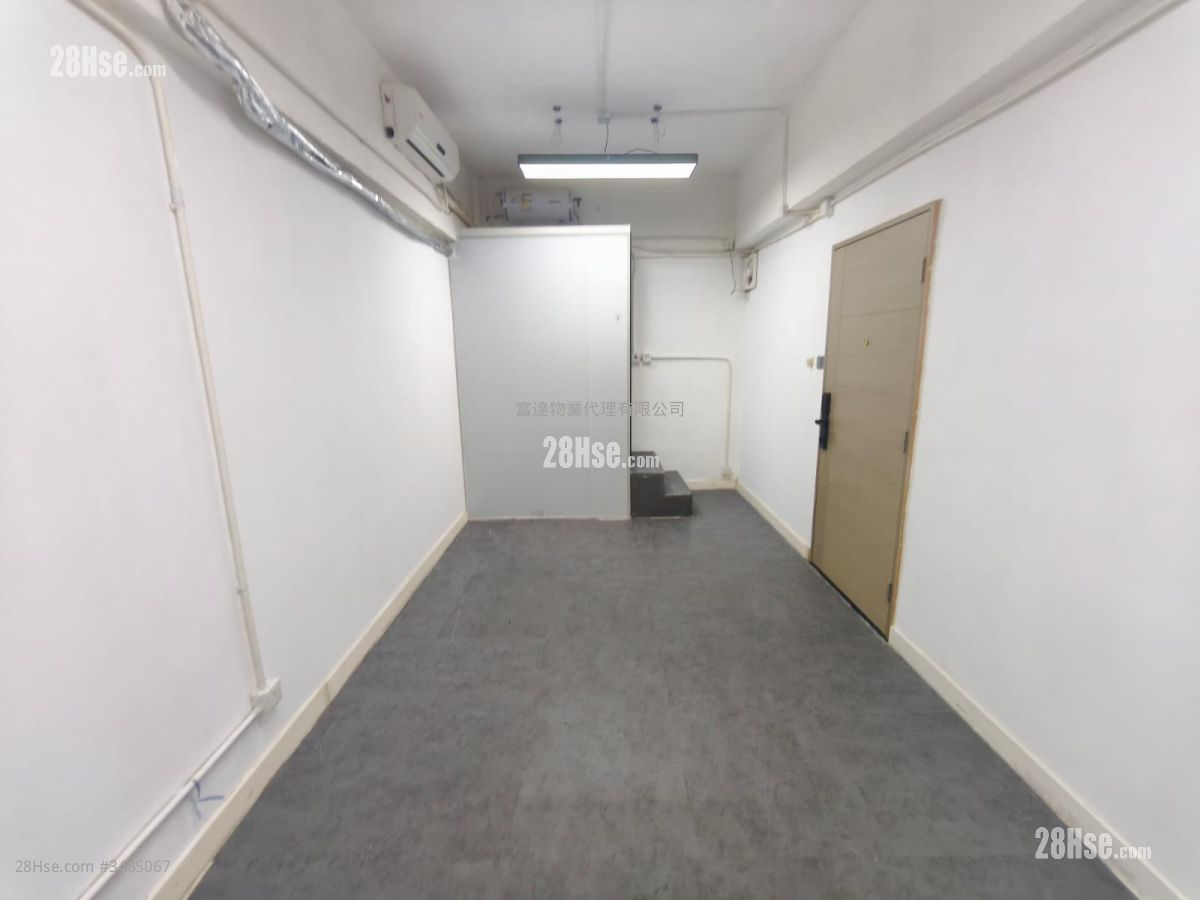 Wai Yip Industrial Building Rental 180 ft² ( 16.7 m² )