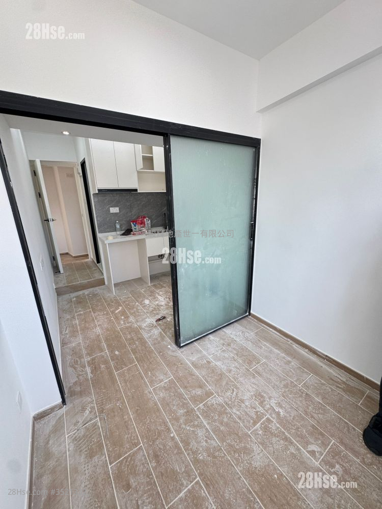 Tak Lee Building Rental 1 Bedroom , 1 Bathroom 200 ft² ( 18.6 m² )