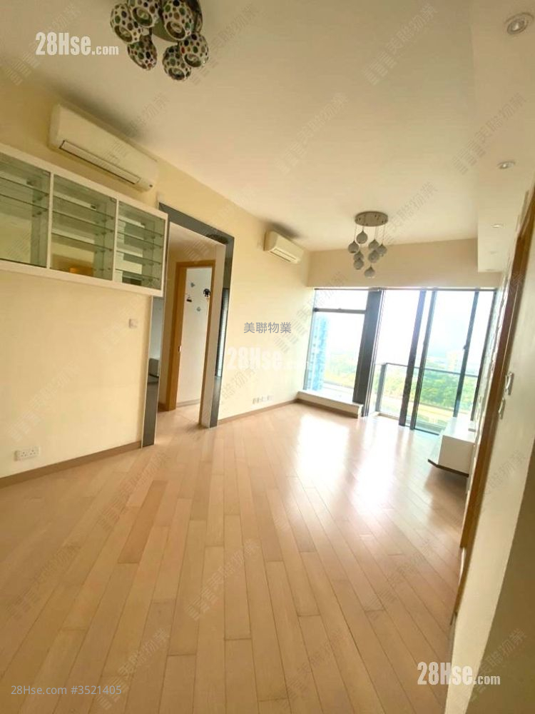 Riva Sell 3 Bedrooms , 2 Bathrooms 765 ft² ( 71.1 m² )