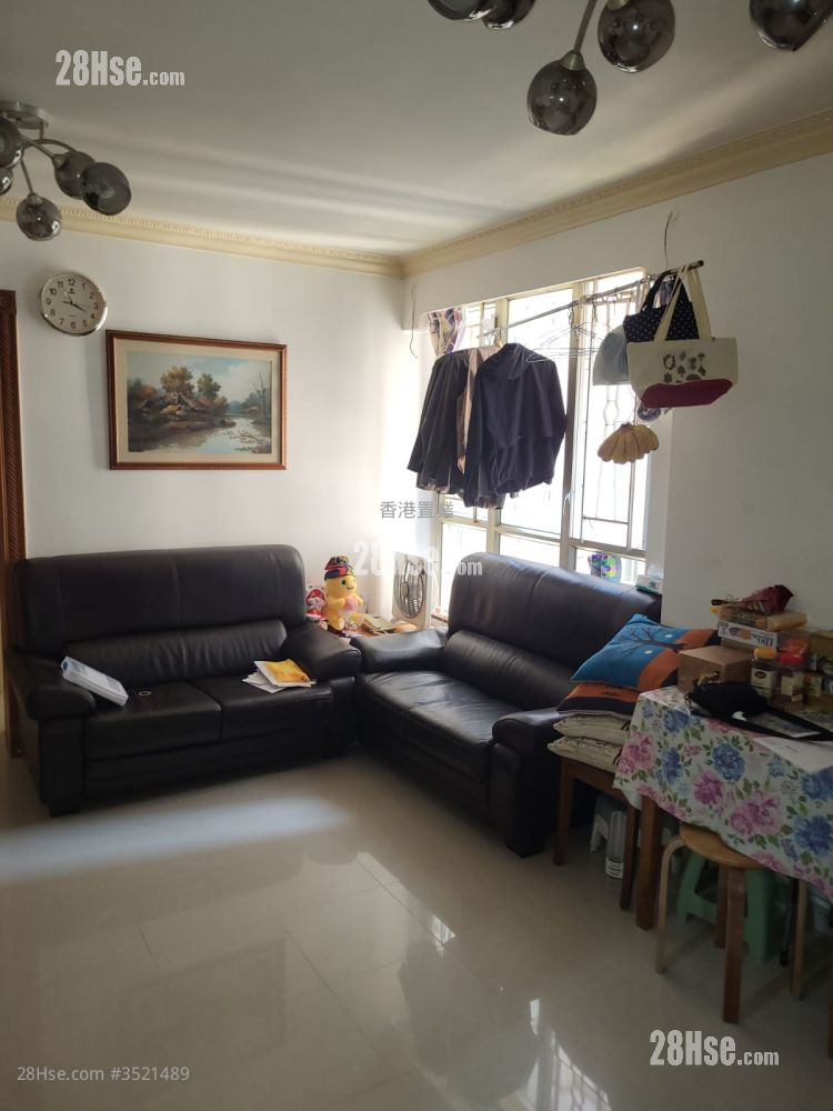 Bauhinia Garden Sell 3 Bedrooms , 2 Bathrooms 591 ft² ( 54.9 m² )