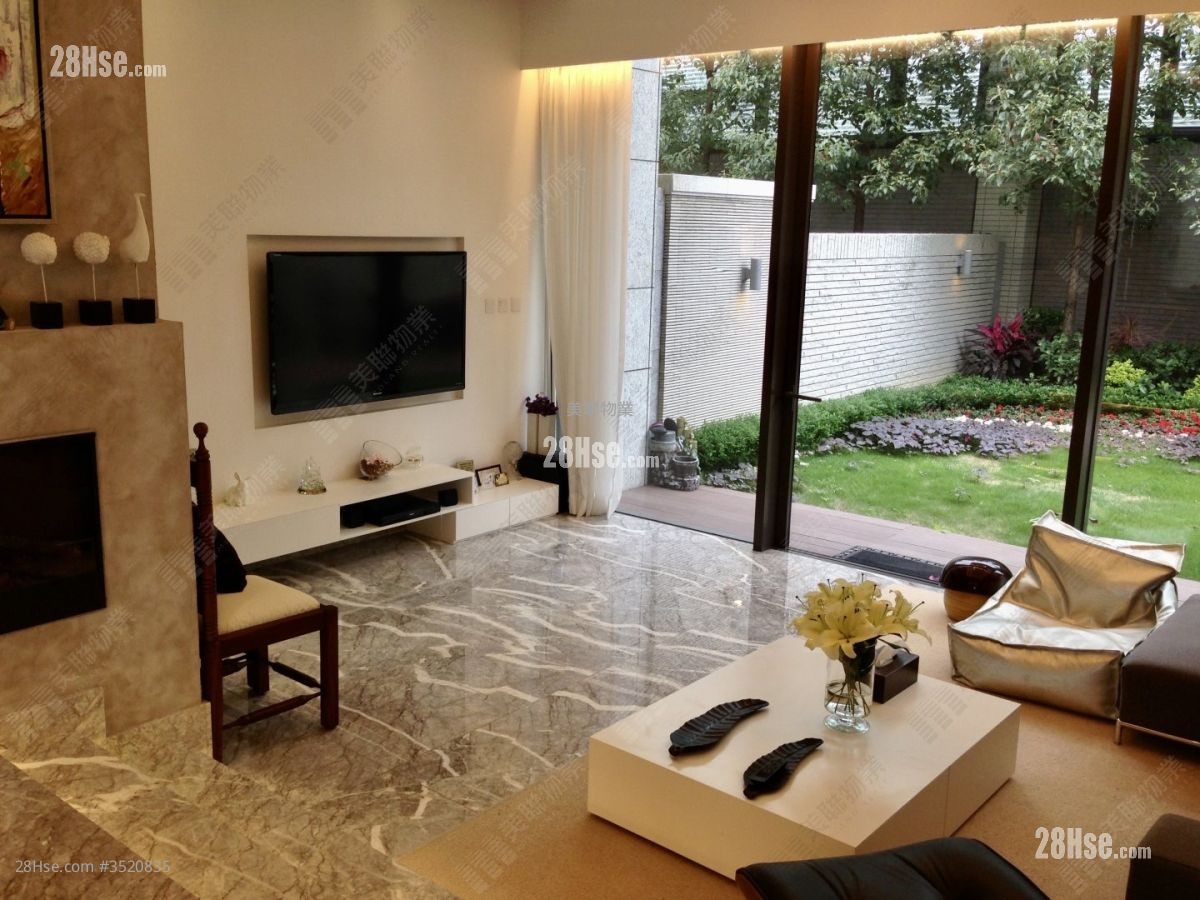 Valais Sell 3 Bedrooms , 3 Bathrooms 1,576 ft² ( 146.4 m² )