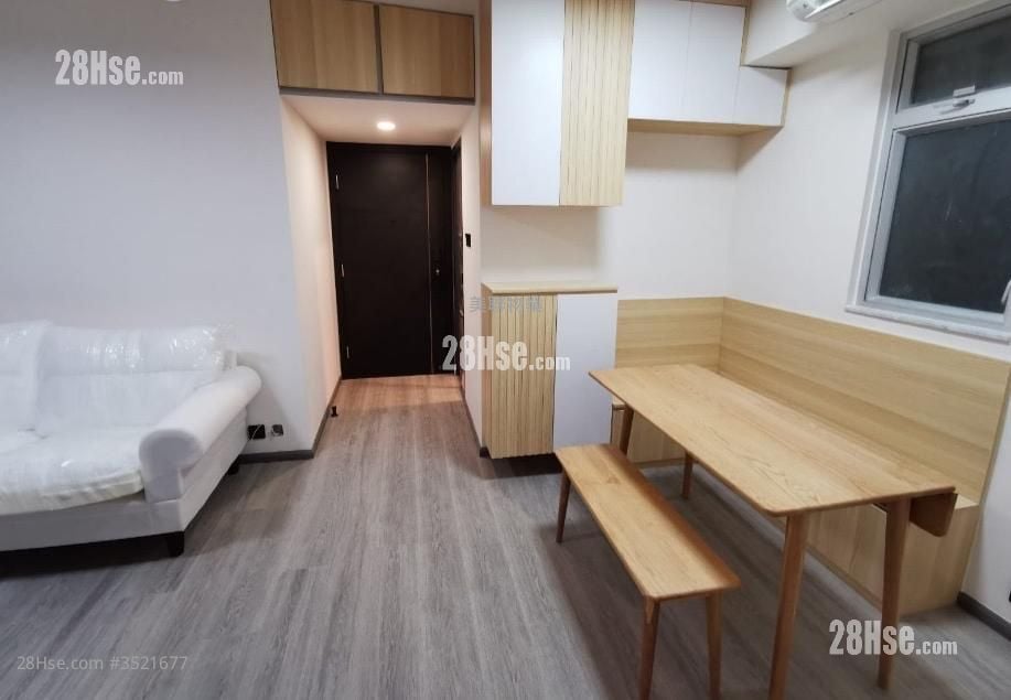 Fanling Centre Sell 3 Bedrooms 535 ft² ( 49.7 m² )