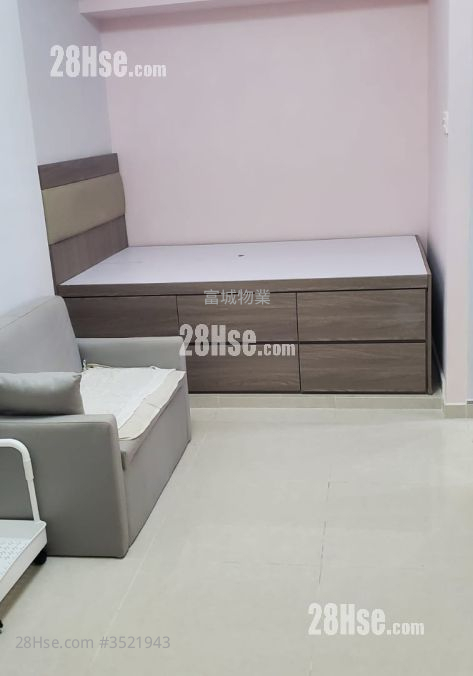 On Cheung Building Rental Studio , 1 Bathroom 130 ft² ( 12.1 m² )