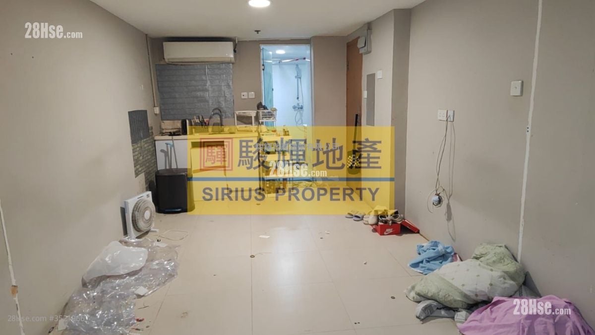 Good Luck House Rental 299 ft² ( 27.8 m² )