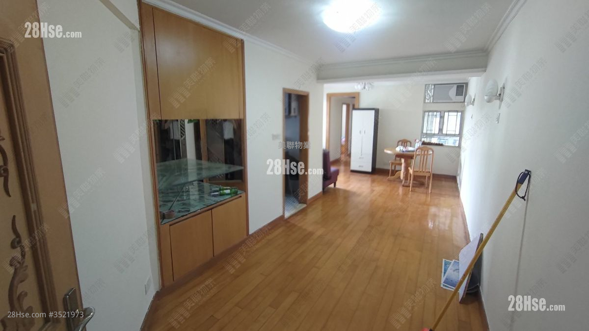 Tsui Lai Garden Sell 2 Bedrooms 591 ft² ( 54.9 m² )