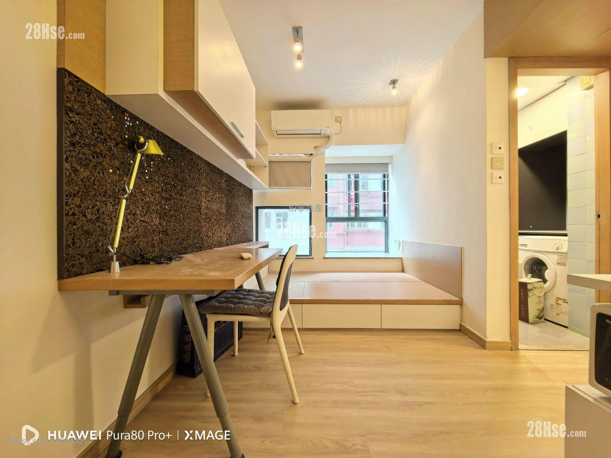 Brilliant Court Rental Studio , 1 Bathroom 203 ft² ( 18.9 m² )