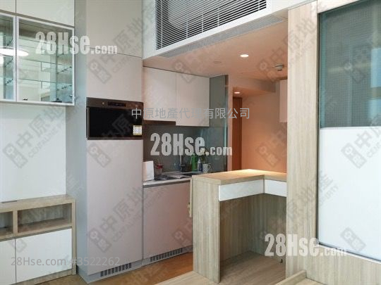 The Astro Sell Studio 216 ft² ( 20.1 m² )