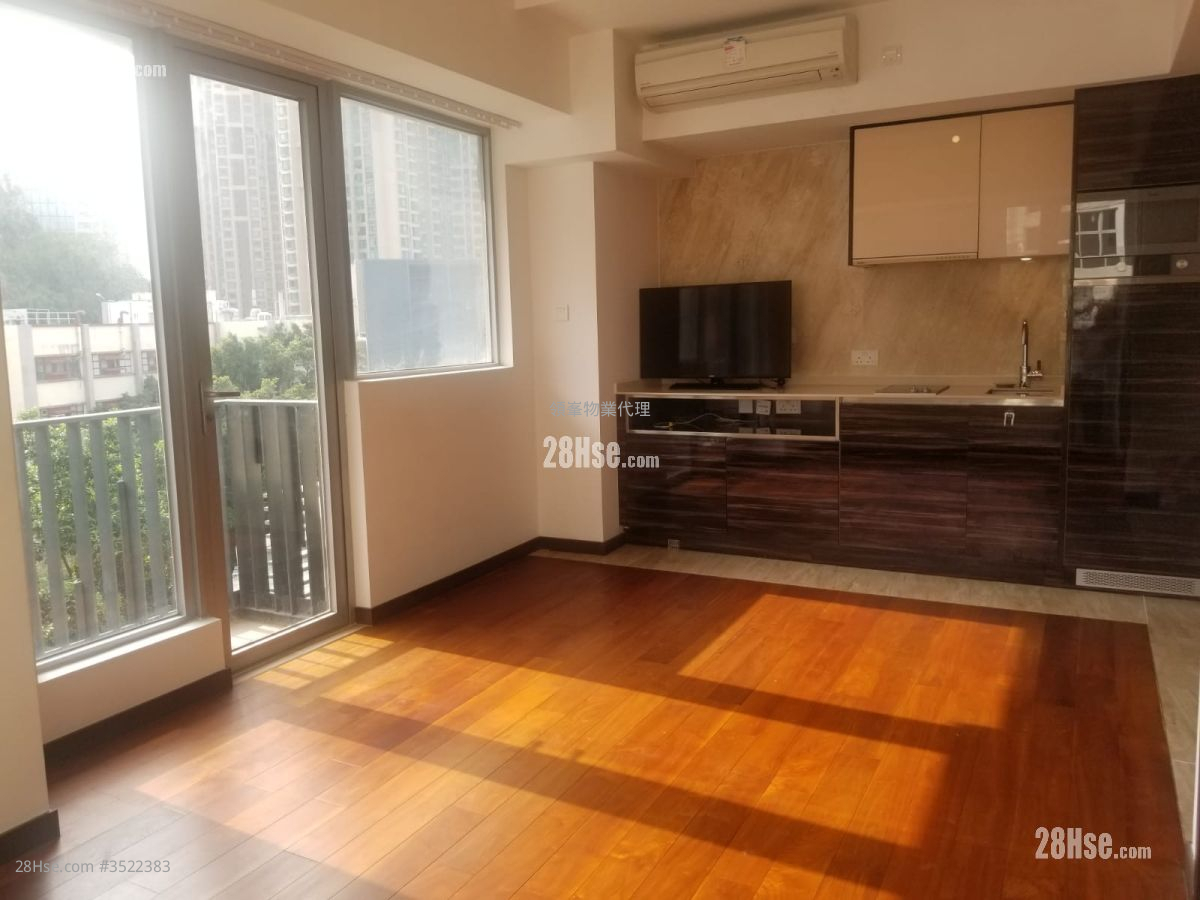 Eivissa Crest Rental Studio , 1 Bathroom 307 ft² ( 28.5 m² )