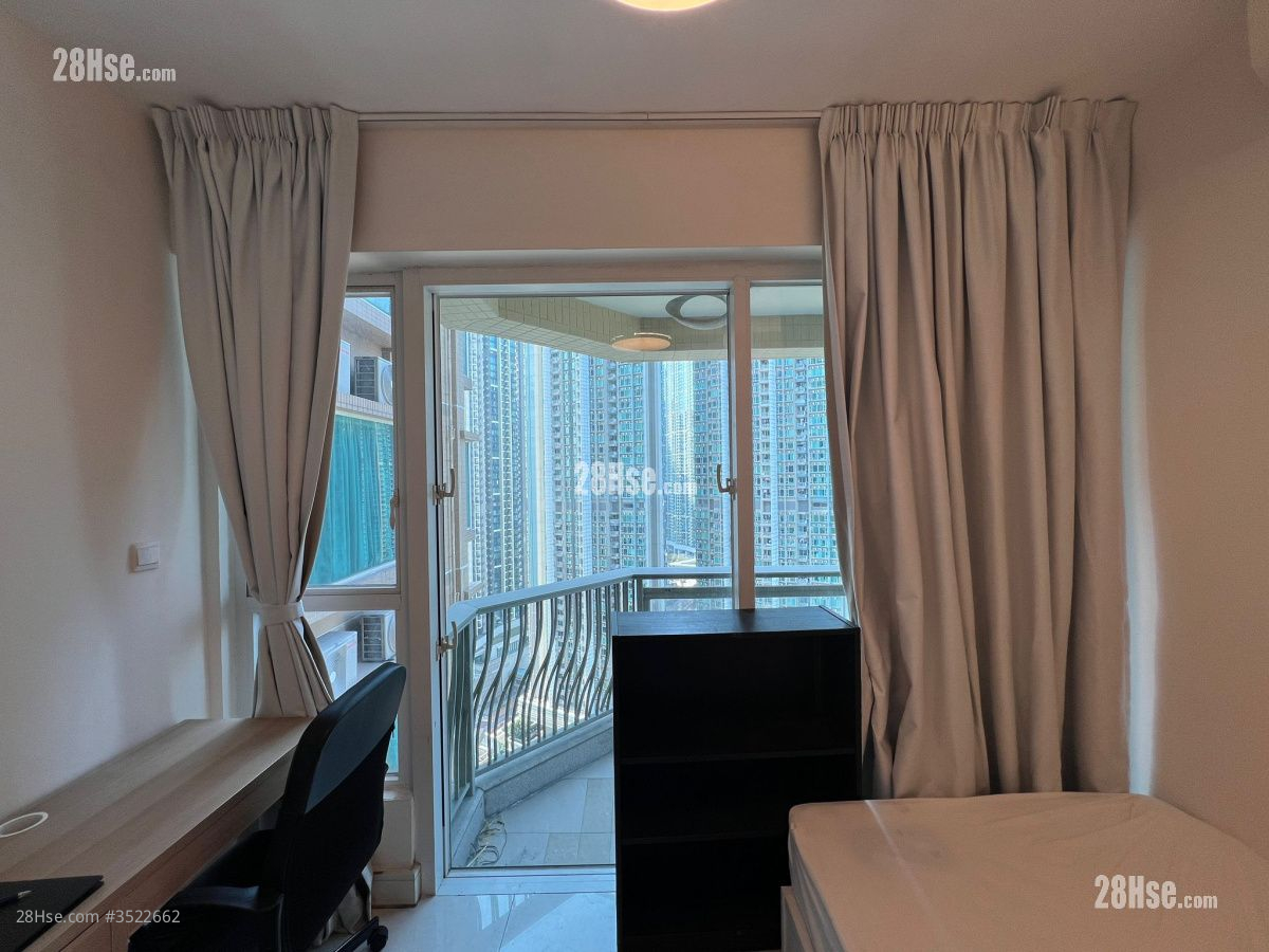 La Splendeur Of Le Prestige Rental 5+ Bedrooms , 2 Bathrooms 60 ft² ( 5.6 m² )