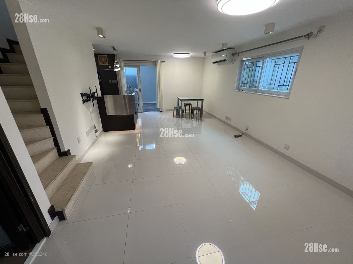 Fairview Park Rental 3 Bedrooms , 2 Bathrooms 848 ft² ( 78.8 m² )