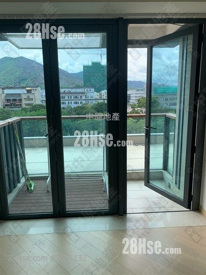 Commune Modern Rental 2 Bedrooms , 1 Bathroom 503 ft² ( 46.7 m² )