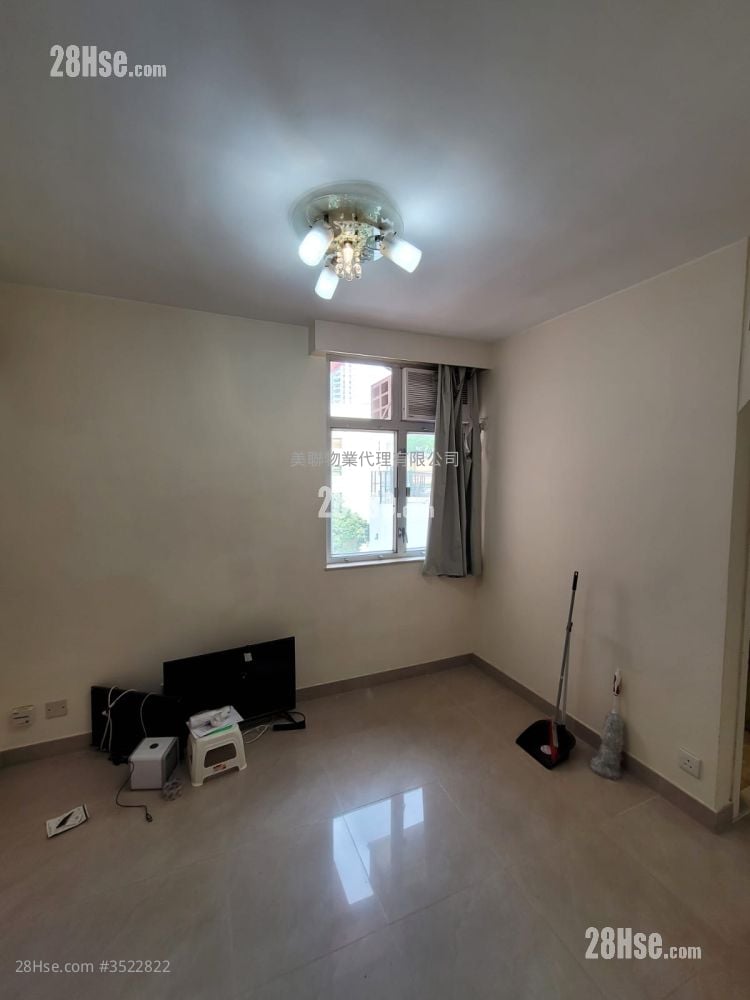 Amoy Gardens Sell 2 Bedrooms , 1 Bathroom 375 ft² ( 34.8 m² )