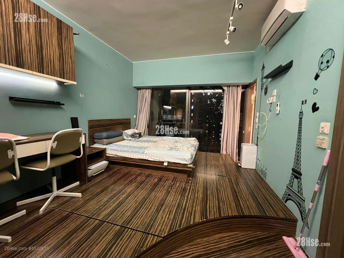 Green Code Rental Studio , 1 Bathroom 299 ft² ( 27.8 m² )