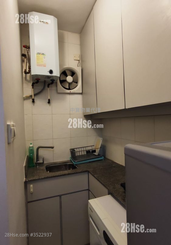 Sun Lee Building Rental Studio , 1 Bathroom 235 ft² ( 21.8 m² )