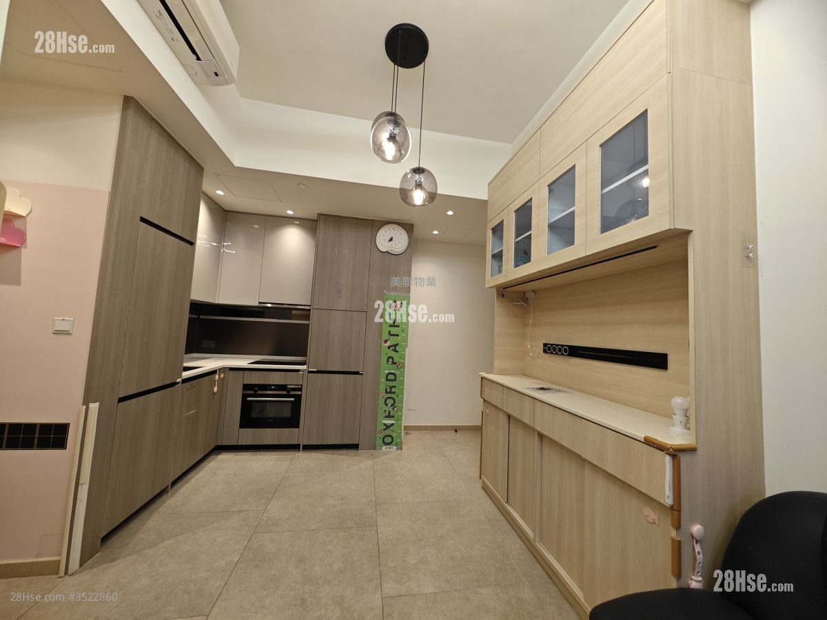 Wetland Seasons Park Rental 3 Bedrooms , 2 Bathrooms 522 ft² ( 48.5 m² )