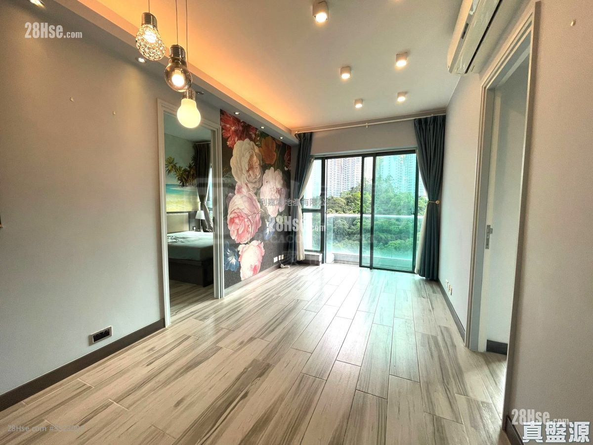 Mont Vert Sell 2 Bedrooms , 1 Bathroom 493 ft² ( 45.8 m² )