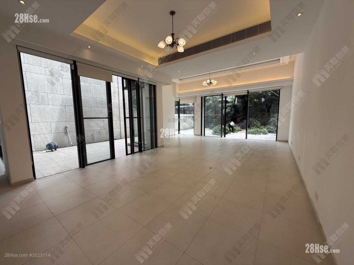 Valais Rental 2,792 ft² ( 259.4 m² )