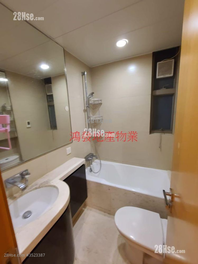 Sevilla Crest Rental 2 Bedrooms , 1 Bathroom 430 ft² ( 39.9 m² )