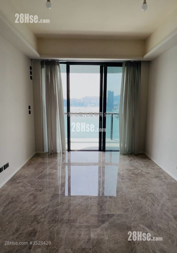 The Knightsbridge Rental 3 Bedrooms , 3 Bathrooms 1,002 ft² ( 93.1 m² )