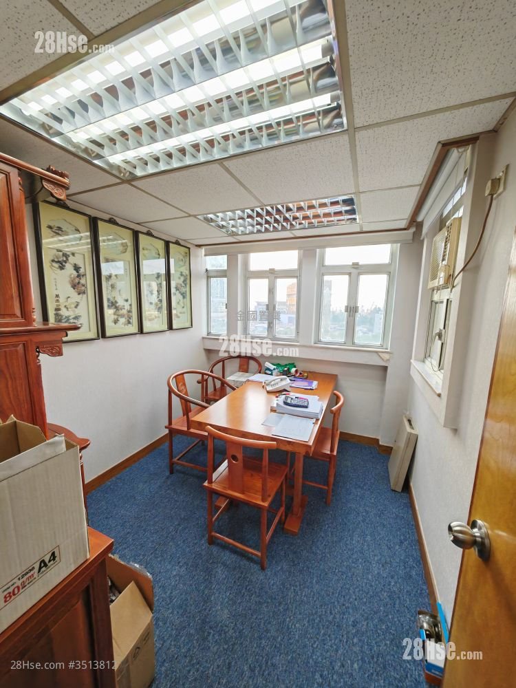 Man Yiu Building Rental 3 Bedrooms , 2 Bathrooms 850 ft² ( 79.0 m² )