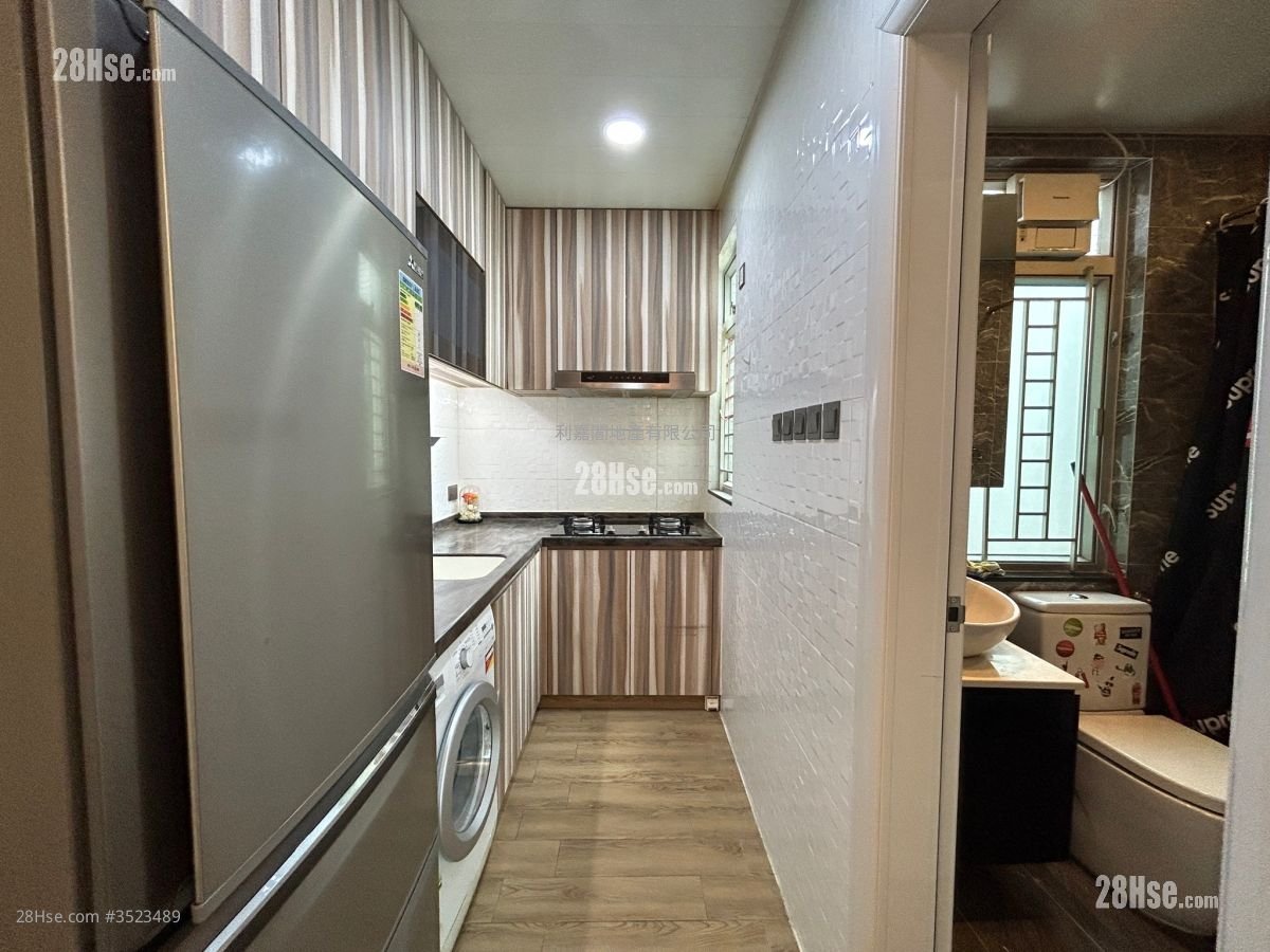 Sereno Verde Sell 1 Bedroom 419 ft² ( 38.9 m² )