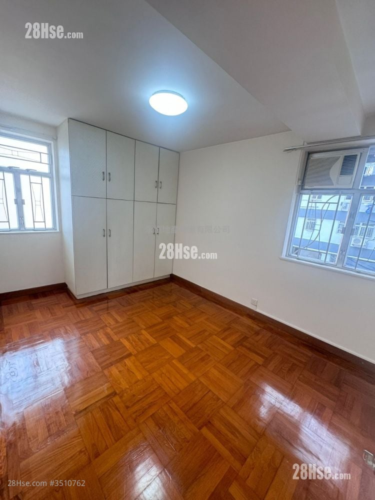 Kwong Chiu Terrace Rental 3 Bedrooms , 2 Bathrooms 811 ft² ( 75.3 m² )