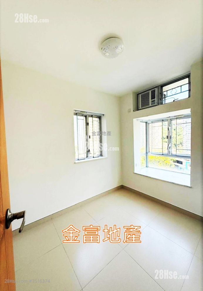 New Jade Garden Rental 3 Bedrooms 520 ft² ( 48.3 m² )