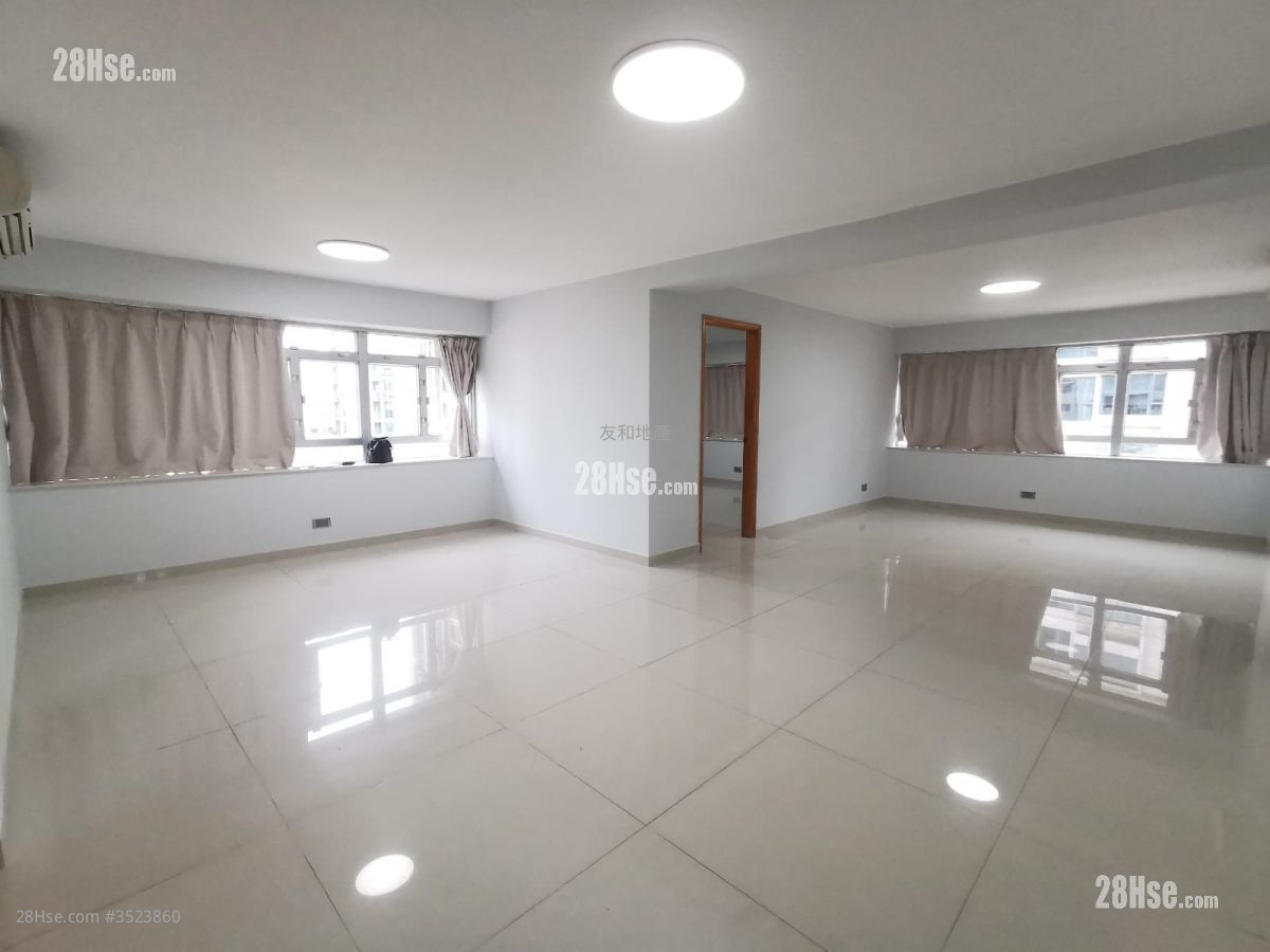 Cowall Court Rental 3 Bedrooms , 3 Bathrooms 1,254 ft² ( 116.5 m² )