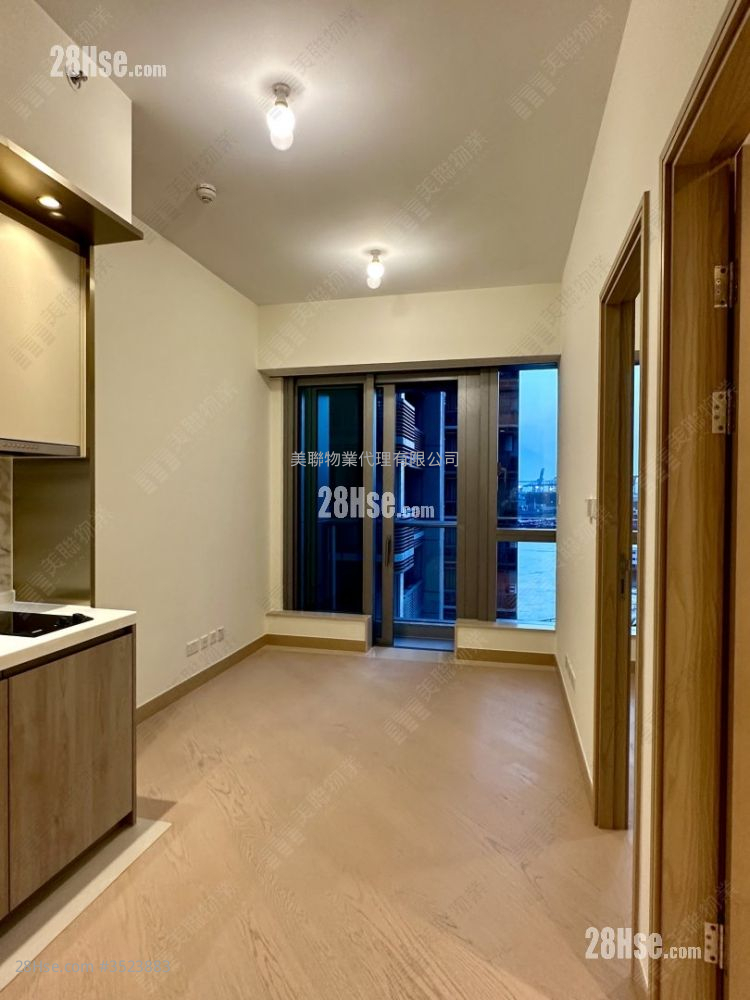 Grand Victoria Sell 1 Bedroom , 1 Bathroom 320 ft² ( 29.7 m² )