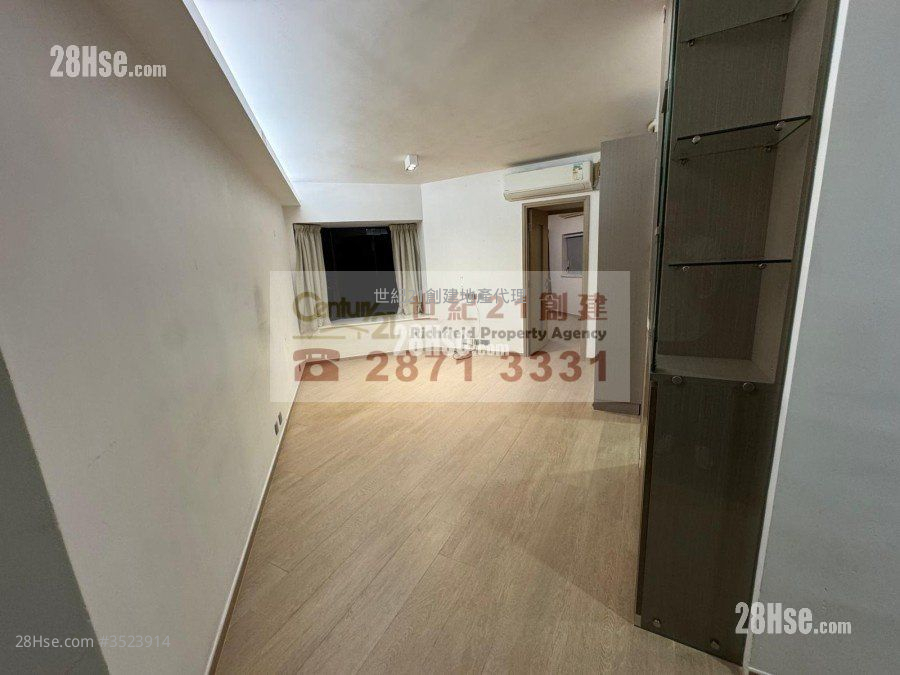 Euston Court Sell 2 Bedrooms , 1 Bathroom 587 ft² ( 54.5 m² )