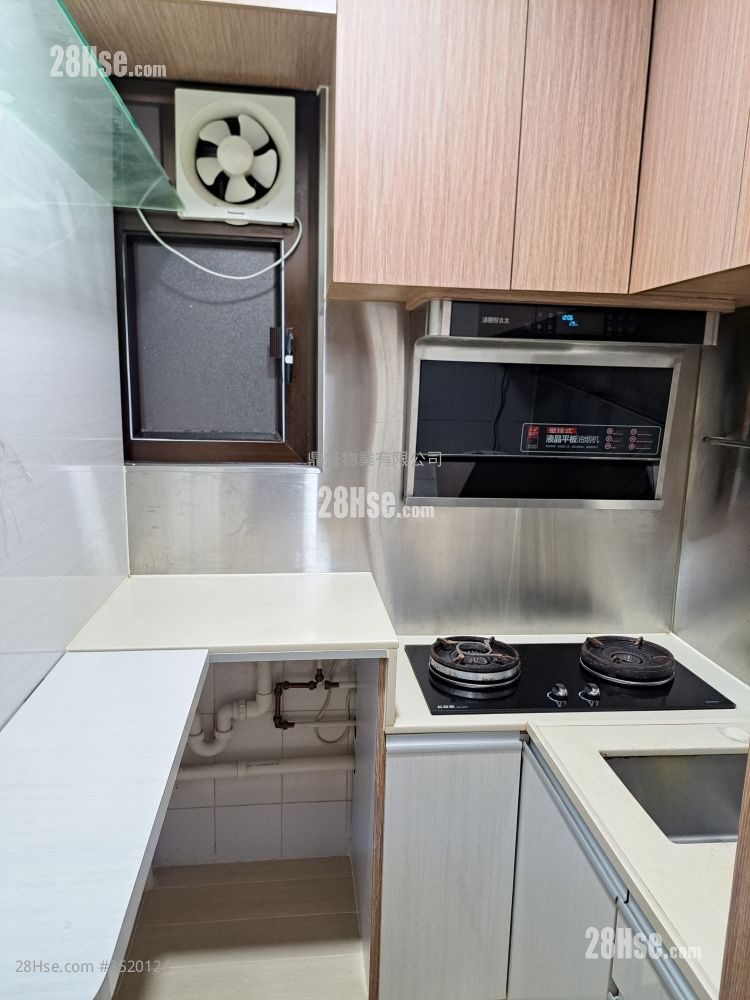 Yick Fat Building Rental 2 Bedrooms , 1 Bathroom 372 ft² ( 34.6 m² )