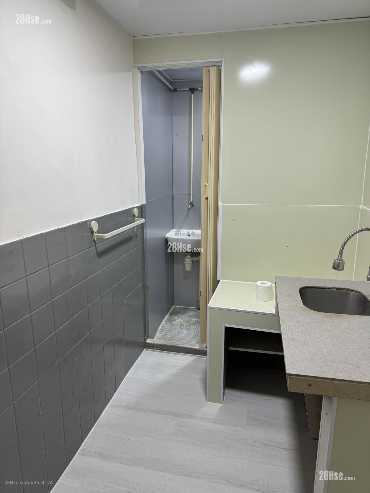 Wah Tak Building Rental 1 Bedroom 241 ft² ( 22.4 m² )