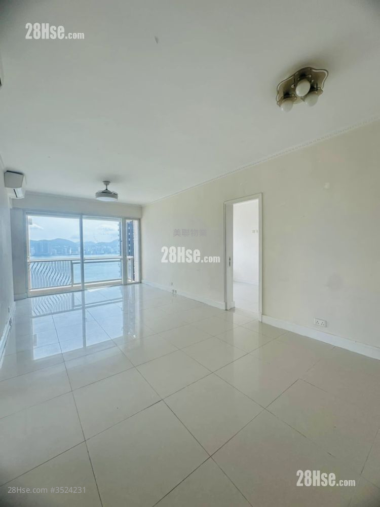 Le Prestige Sell 4 Bedrooms 980 ft² ( 91.0 m² )