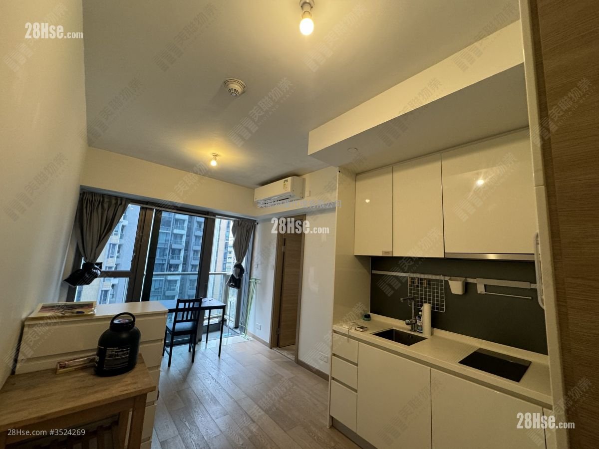Solaria Rental Studio , 1 Bathroom 249 ft² ( 23.1 m² )