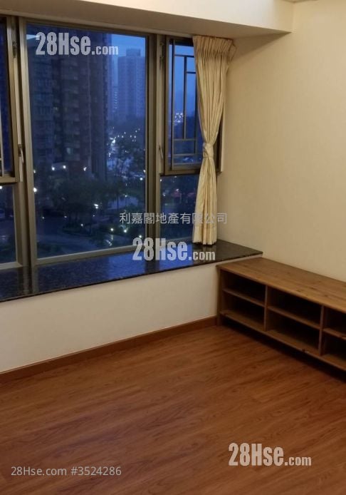 Yoho Town Sell 2 Bedrooms 433 ft² ( 40.2 m² )