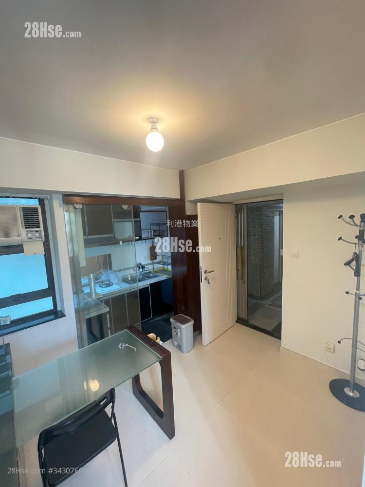 Causeway Centre Rental 2 Bedrooms , 1 Bathroom 359 ft² ( 33.4 m² )
