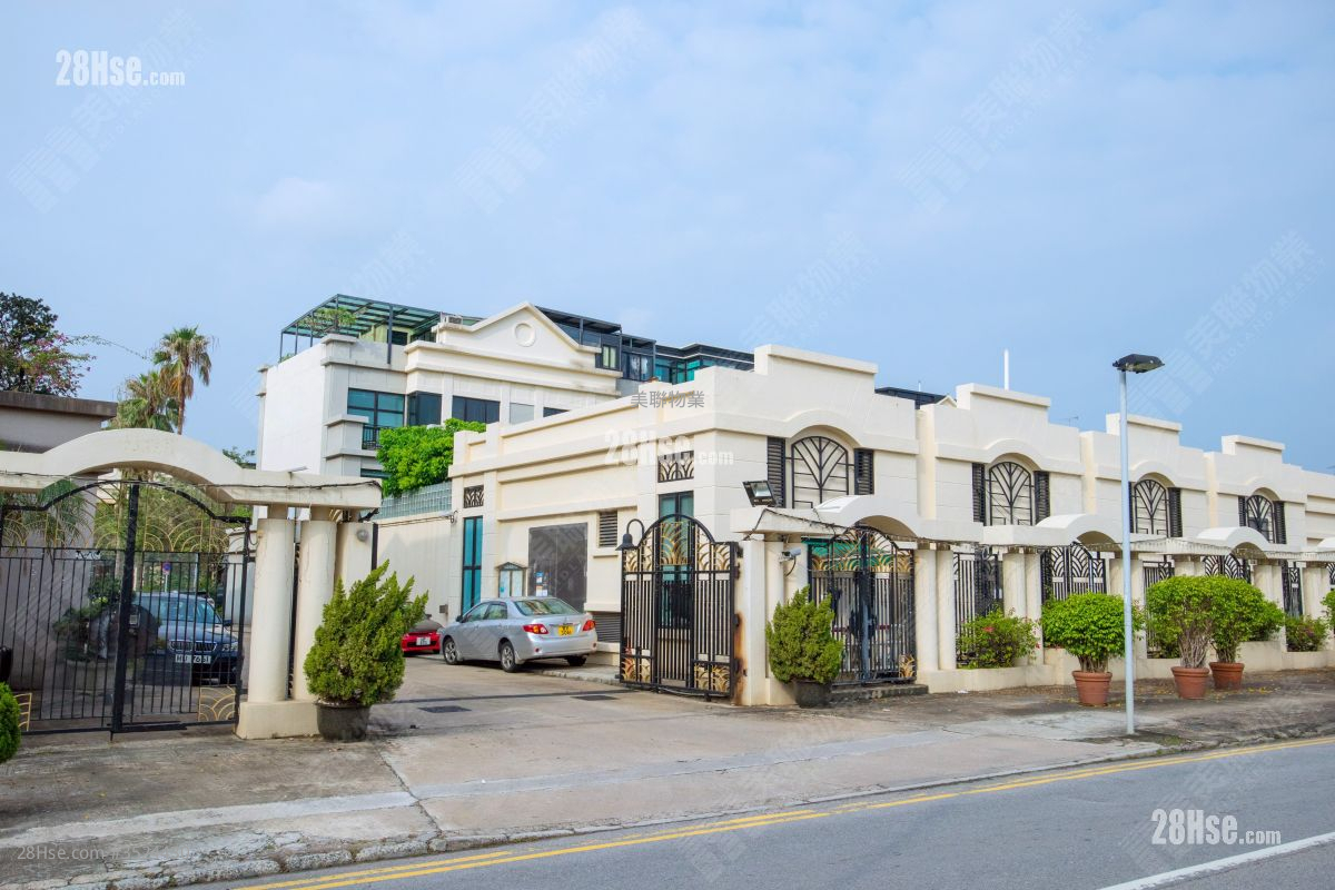 Greenery Gardens Sell 3 Bedrooms , 3 Bathrooms 1,659 ft² ( 154.1 m² )